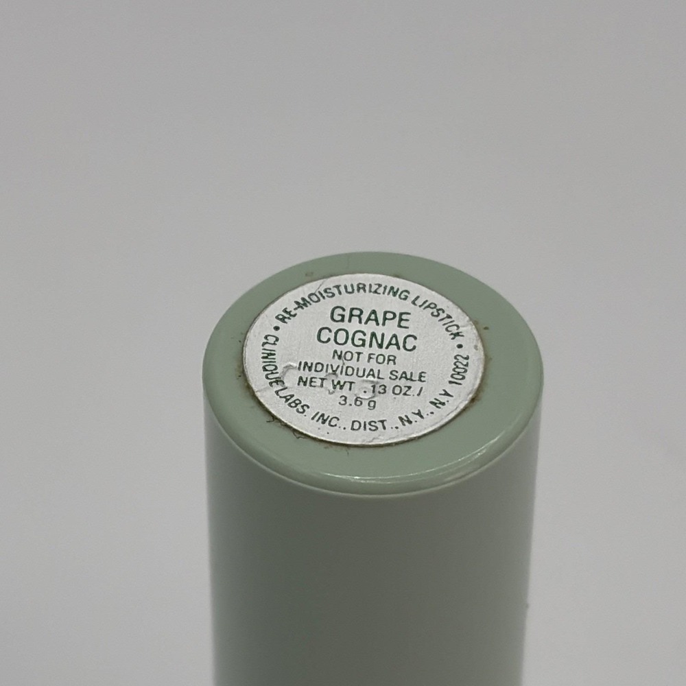 Clinique Re-Moisturizing Lipstick Grape Cognac Deep Berry Plum 3.6g Green Tube
